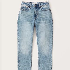 Abercrombie & Fitch Mom Jeans